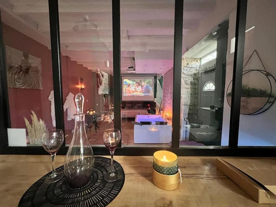 Suite Romance - Jacuzzi Moret-sur-Loing Zewnętrze zdjęcie